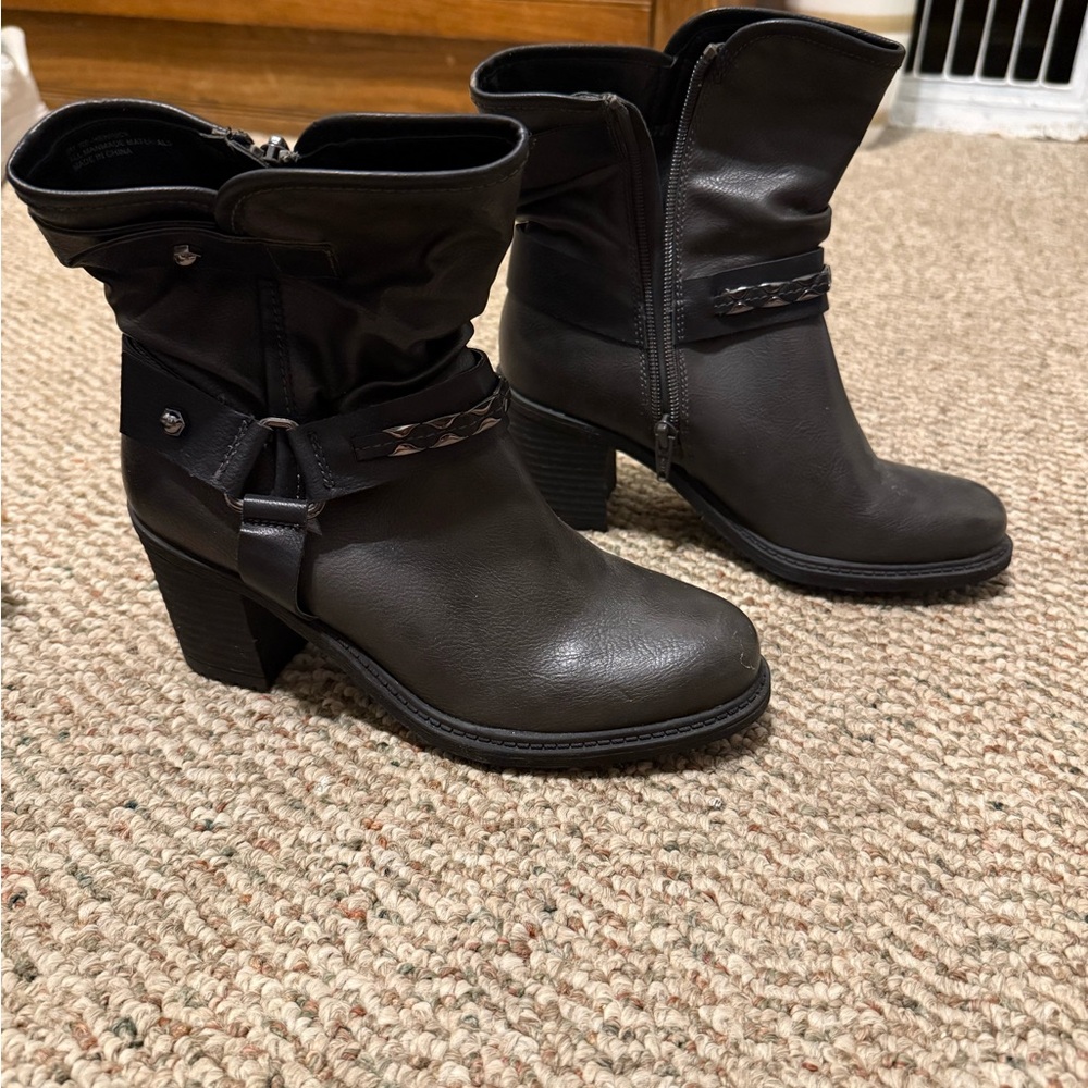 Relativity Henrick Stylish Black Ankle Boots